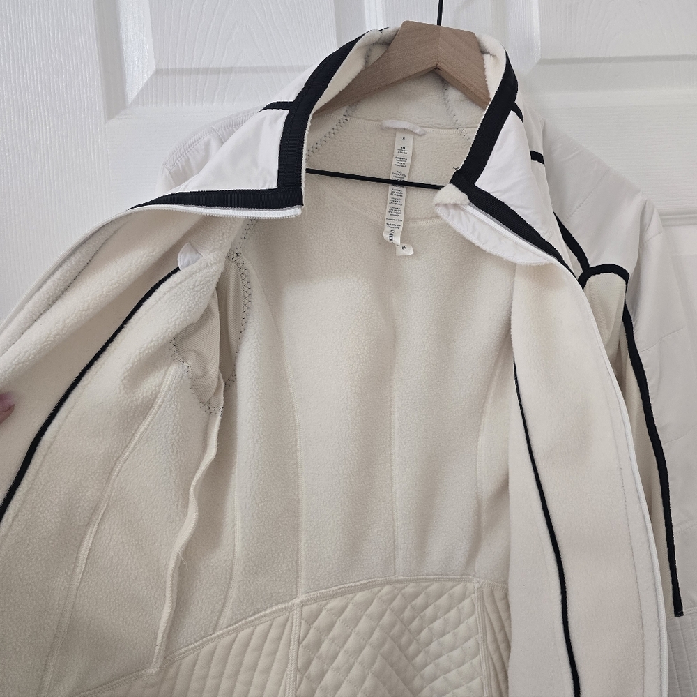 Lululemon White /cream High Neck Fleece Lined Jacket Size 8 - Picture 8 of 8